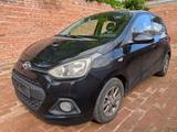 Hyundai i10 Intro Edition 1.2 KAT - Hyundai i10: E10