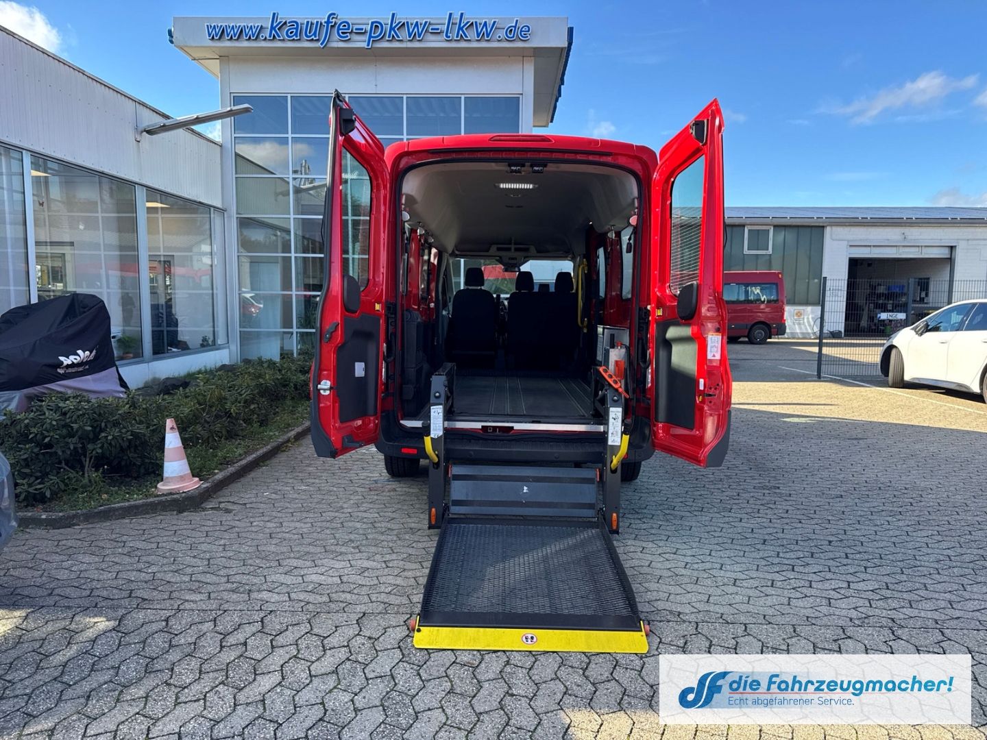 Fahrzeugabbildung Ford Transit Kombi 350 L3 Trend Temp Klima *7160