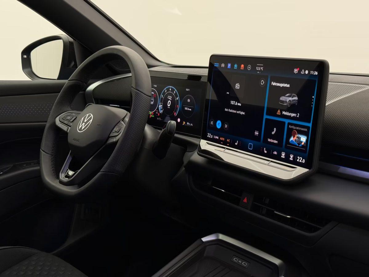 Volkswagen T-Roc 1.5 eTSI DSG R-Line +BLACK-STYLE+CAM+ACC+, миниатюра 29