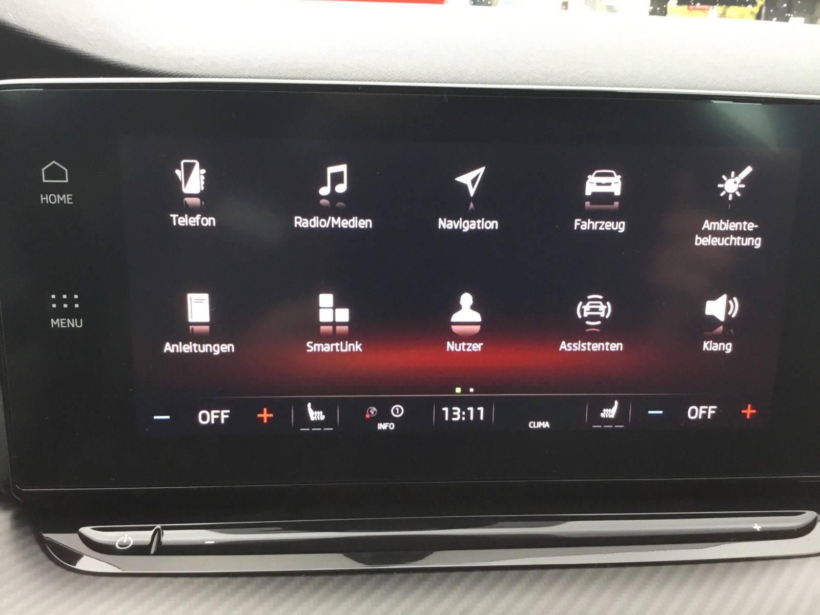 Fahrzeugabbildung SKODA Octavia 2.0TSI DSG RS Combi+AHK+Standheizung+19"