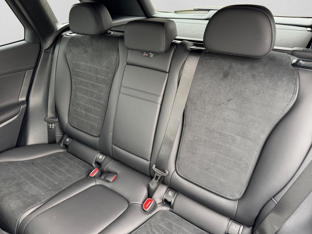 Mercedes-Benz GLC 300 de 4MATIC mit EQ Hybrid Technologie AMG foto 10