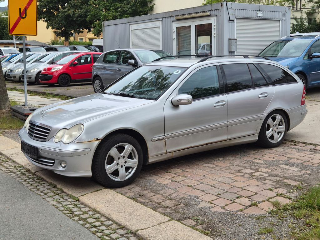 Mercedes-Benz C 220