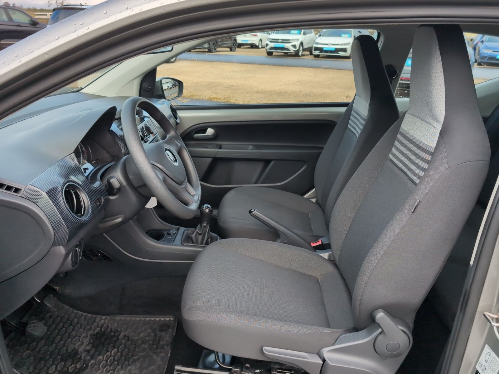 Volkswagen up! - Bild 7