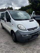 Opel Vivaro 2,5 TDCI TÜV AHK - gebrauchte Opel Vivaro aus dem Jahr 2006