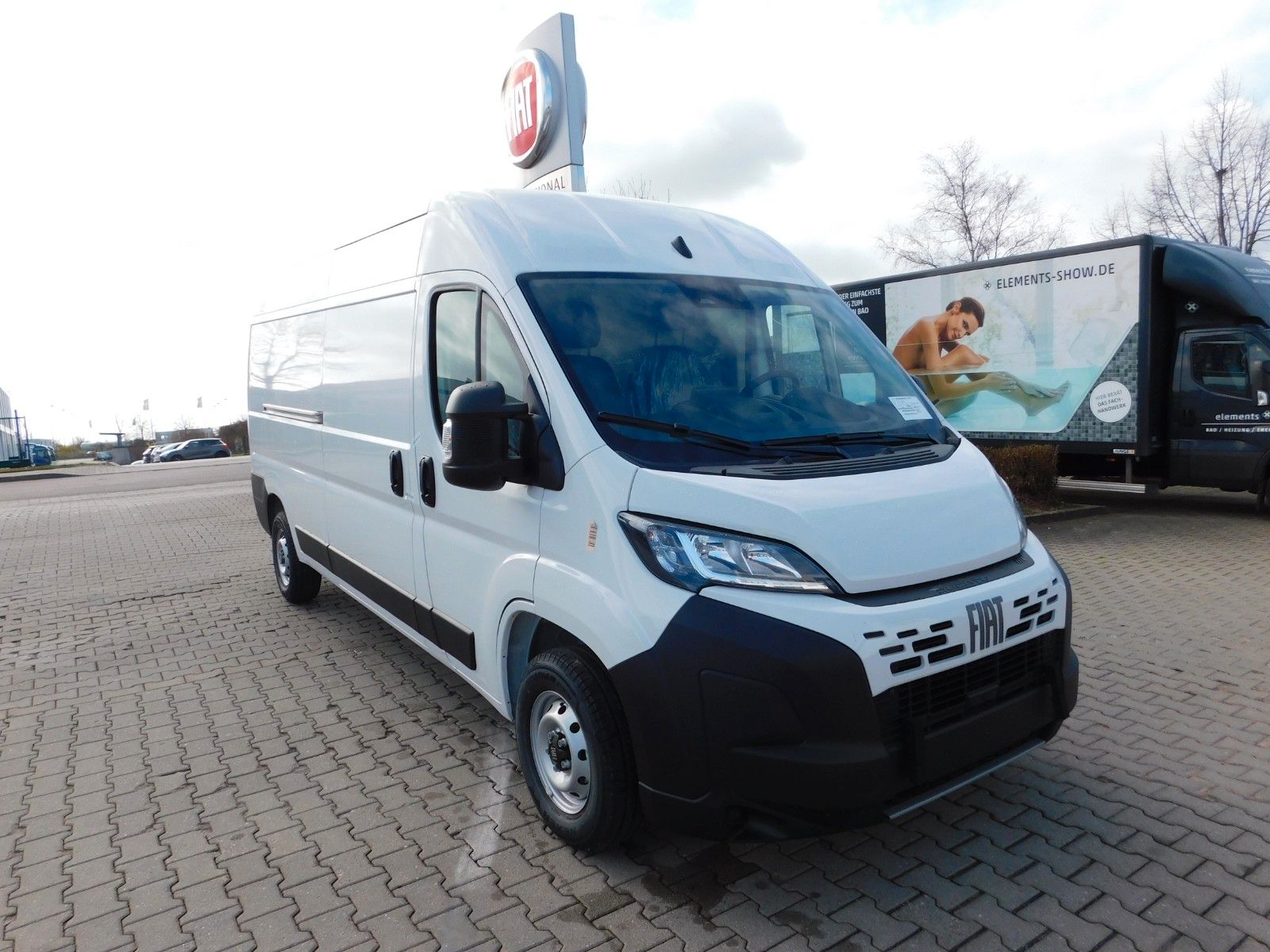 Fahrzeugabbildung Fiat Ducato Kasten L3H2 10`Navi/CarPlay/Android Auto
