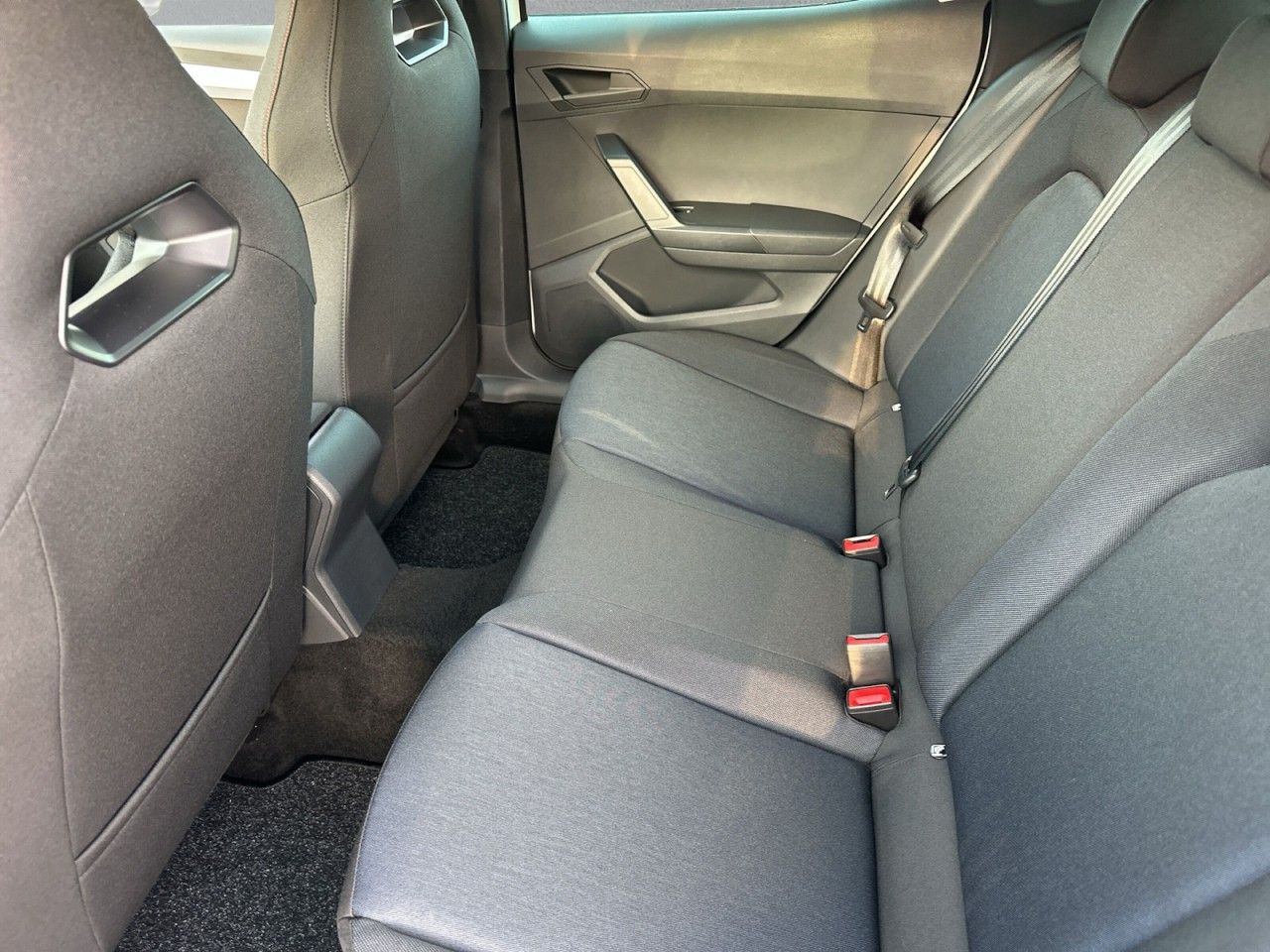 Fahrzeugabbildung SEAT Ibiza FR Black Edition 1.0 TSI 116 PS DSG