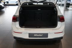 VW Golf 2.0 TDI Life | Discover Pro | Kamera VW Golf 2.0 TDI Life | Discover Pro | Kamera