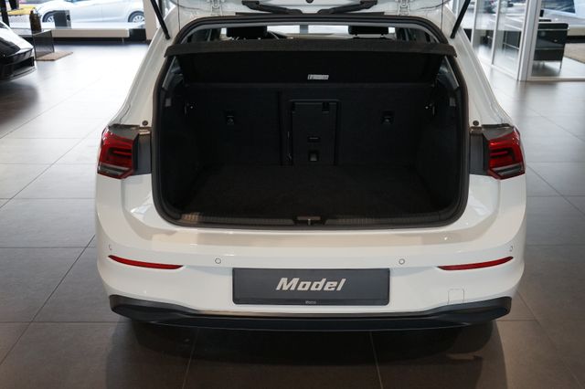 Volkswagen Golf 2.0 TDI Life | Discover Pro | Kamera