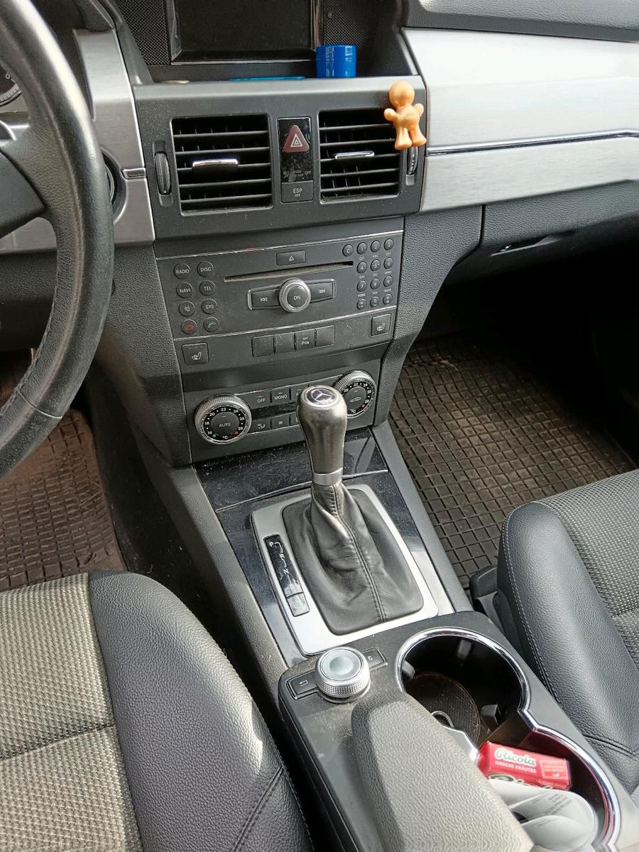 Mercedes-Benz GLK220 2009 — photo 11