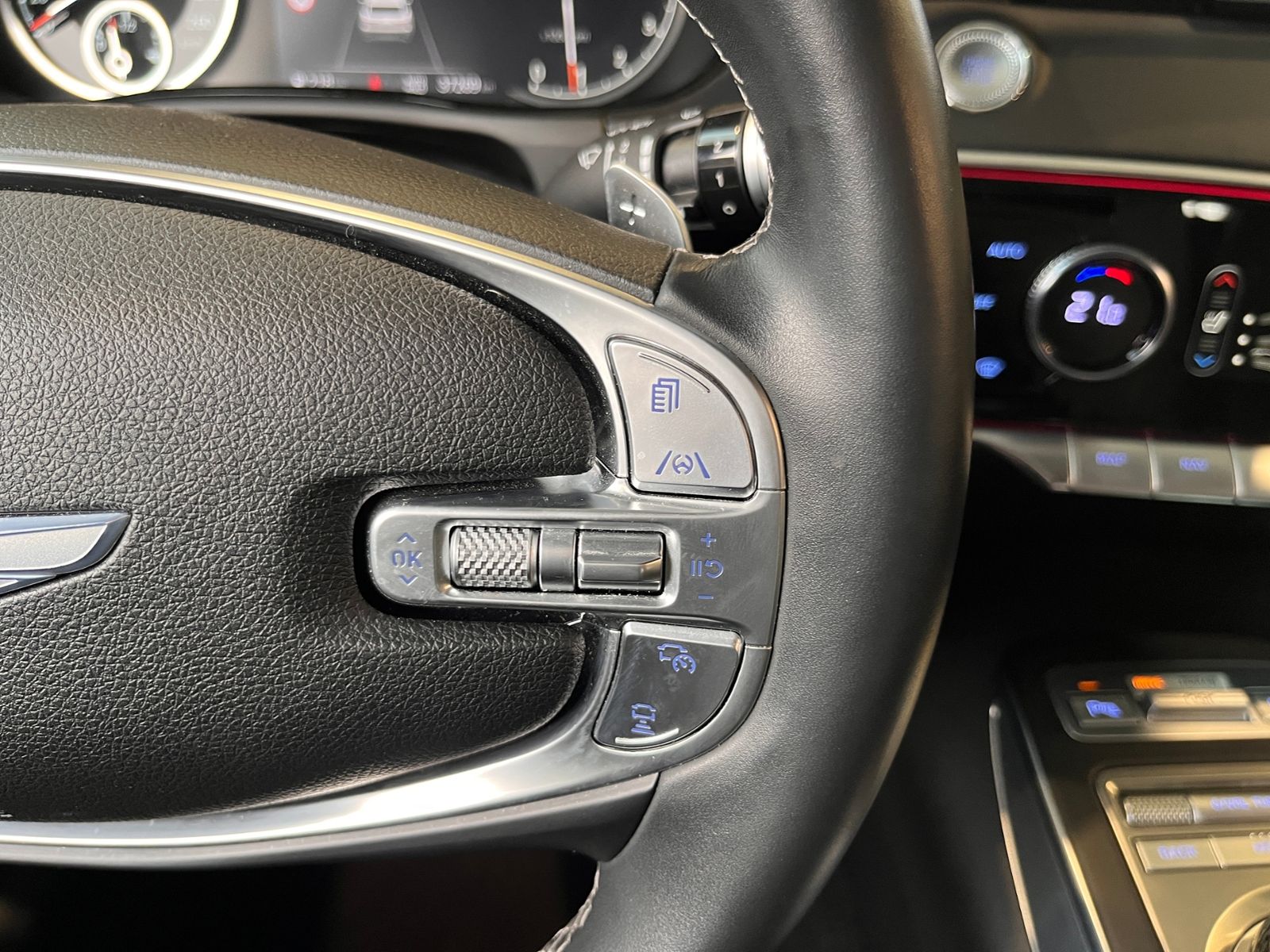 Fahrzeugabbildung Genesis GV70 Luxury KomfortP AWD PANO LEXICON