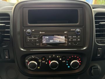 Renault Trafic Kasten L1H1 LED