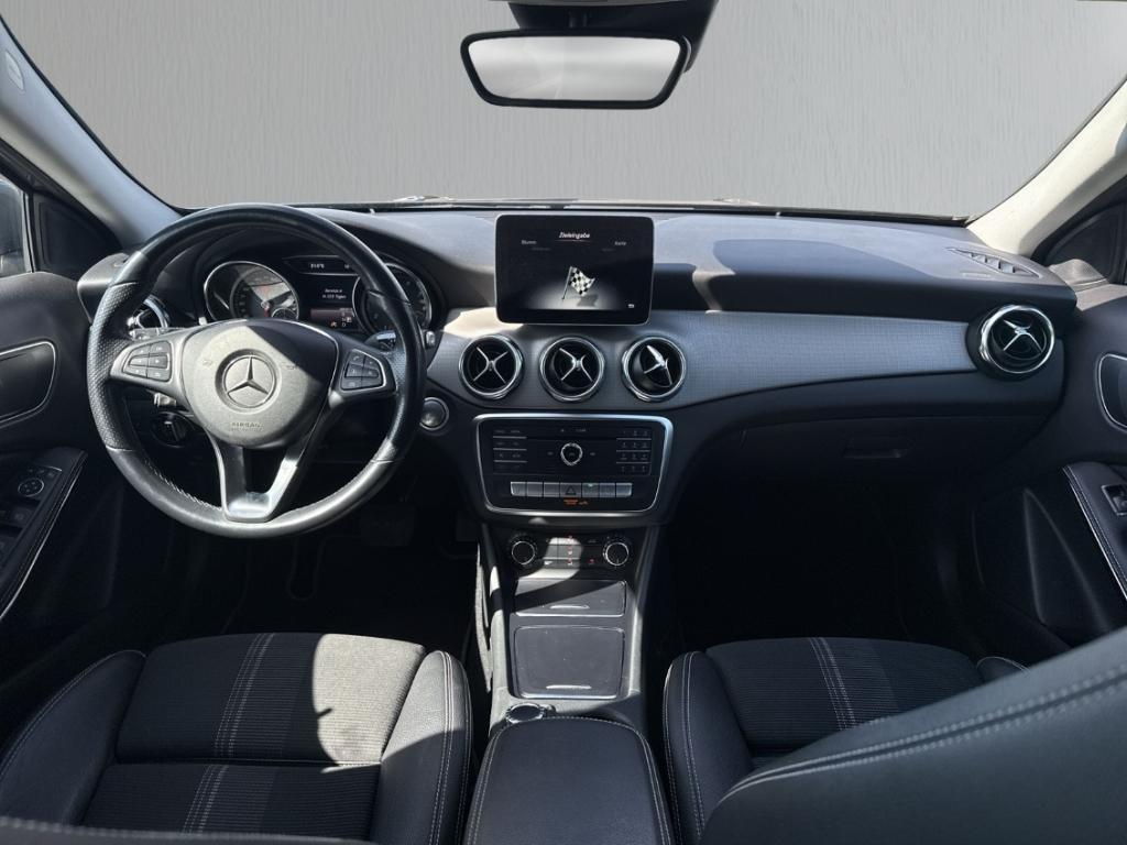 Mercedes-Benz GLA Urban AHK NAV SHZ TEMP RFK LED PDCv+h, миниатюра 15