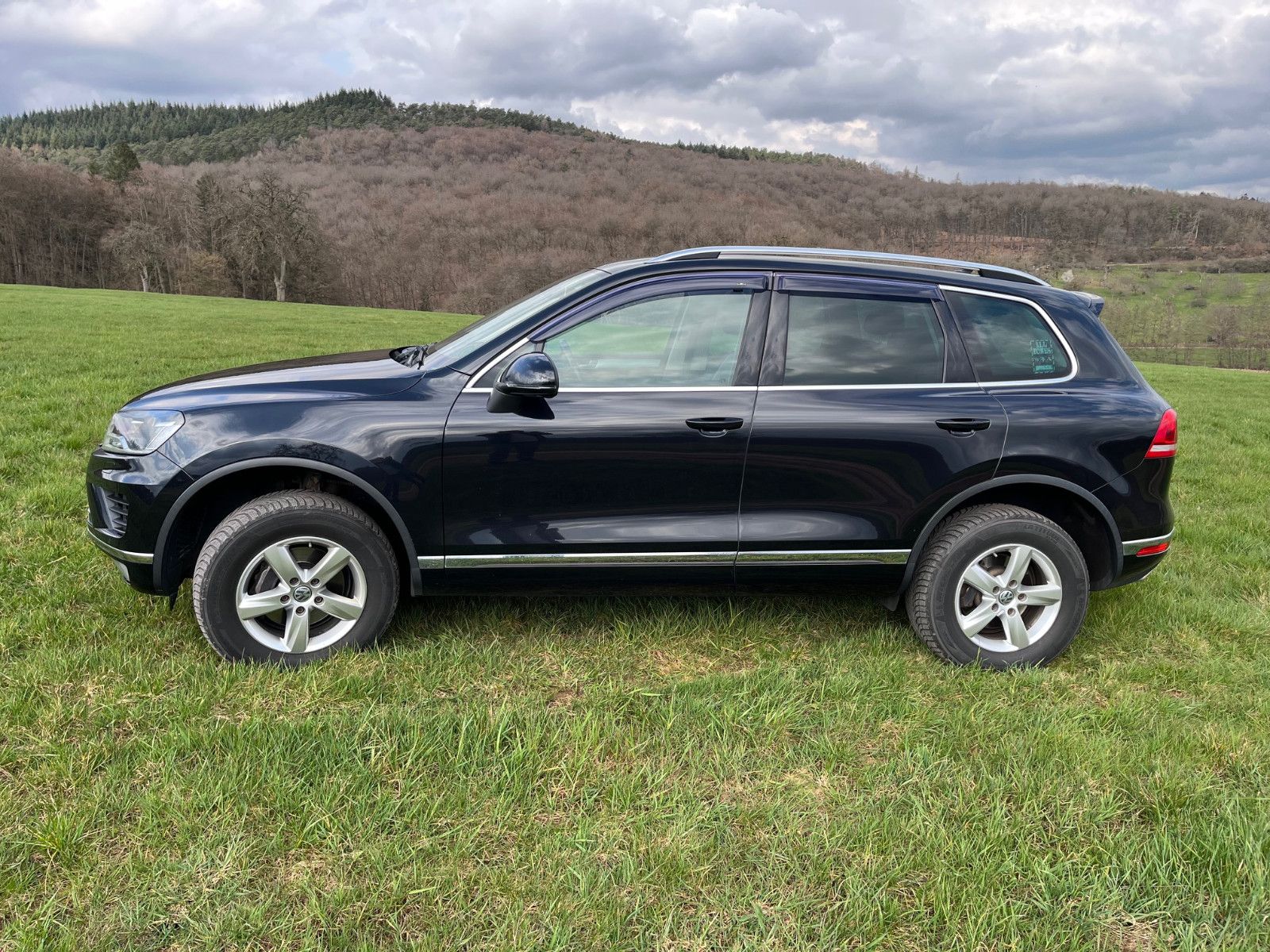 VW Touareg 3.0 V6 TDI Luft AHK Navi Kamera ......