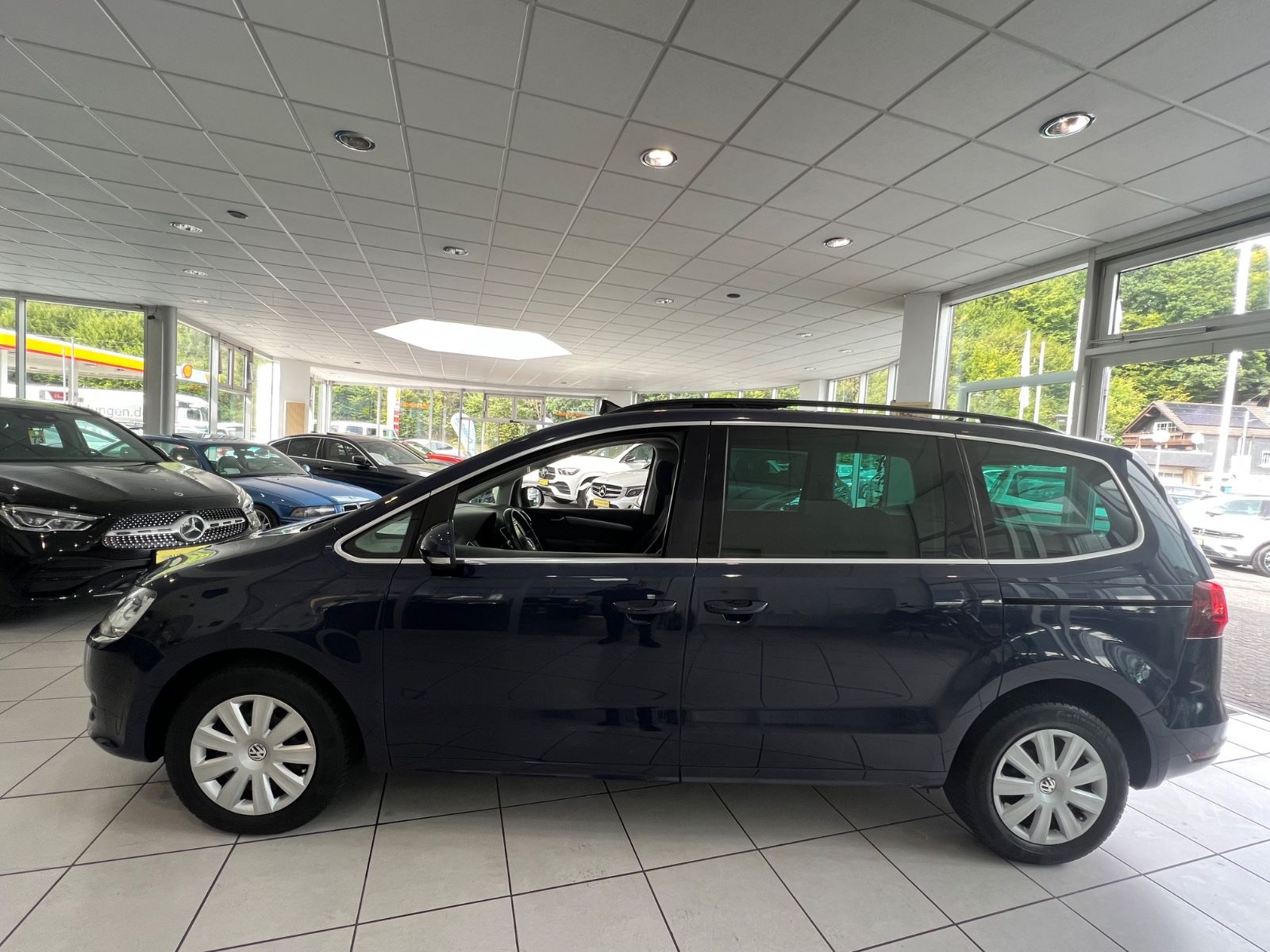 Fahrzeugabbildung Volkswagen Sharan 2.0 TDI Comfortline * PANO* R.KAMERA *AHK