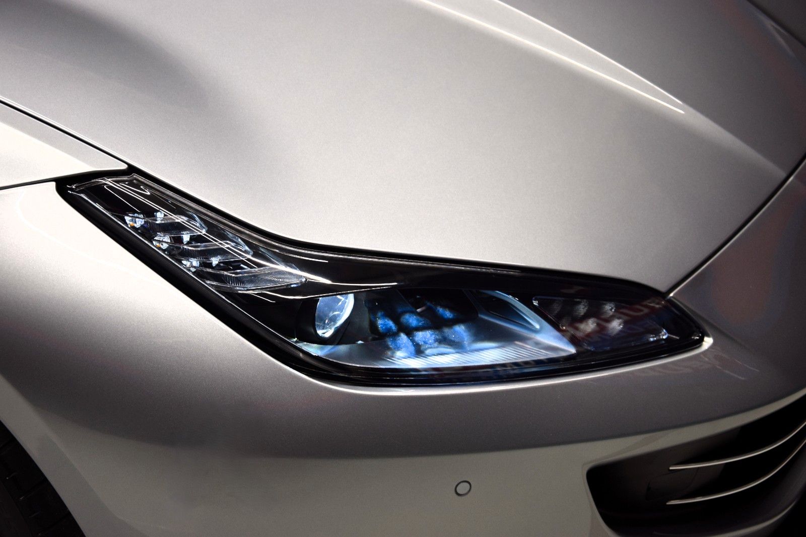 Fahrzeugabbildung Ferrari Portofino ACC Kamera Display Garantie  ADAS 1.Ha