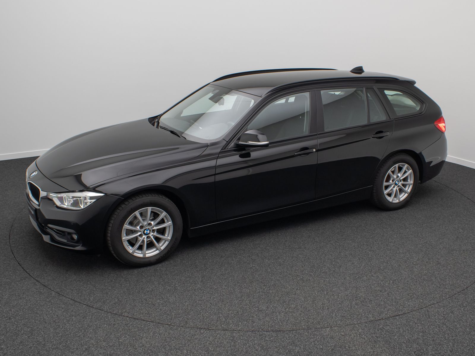 Fahrzeugabbildung BMW 318d NaviPro WLANLordos PDC LED Komfort Alarm