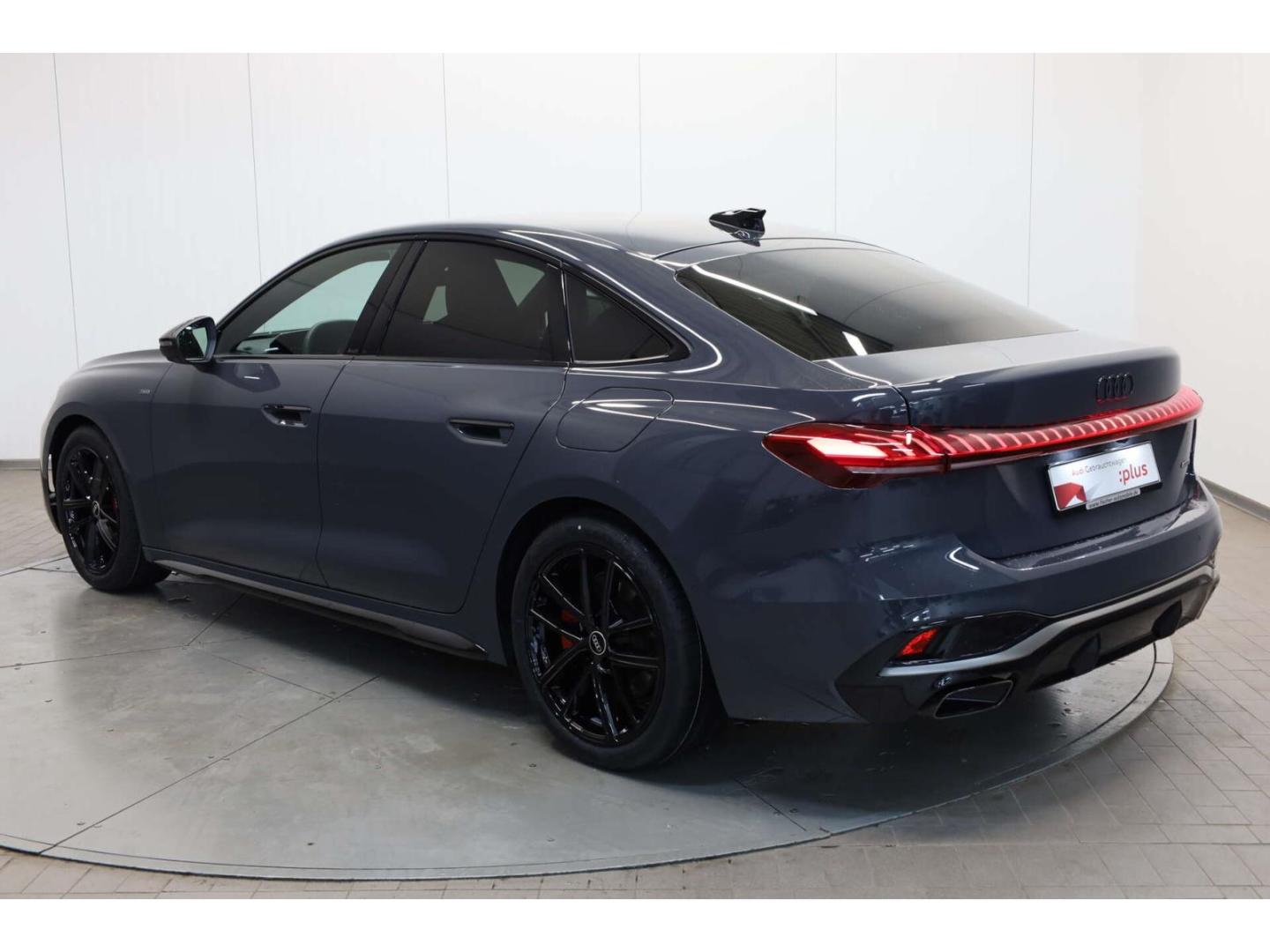 Audi A5 Limousine e-hybrid quattro S line edition one