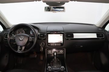 Volkswagen Touareg - 9