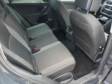 VW Tiguan Active 1.5 TSI Sitzhzg+Abstand+DAB+AHK, Bild 24