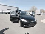 Mazda 5 2.0 Klima-Alu-Schiebetür 6Sitzer - Mazda: Kleinbus, Mazda6