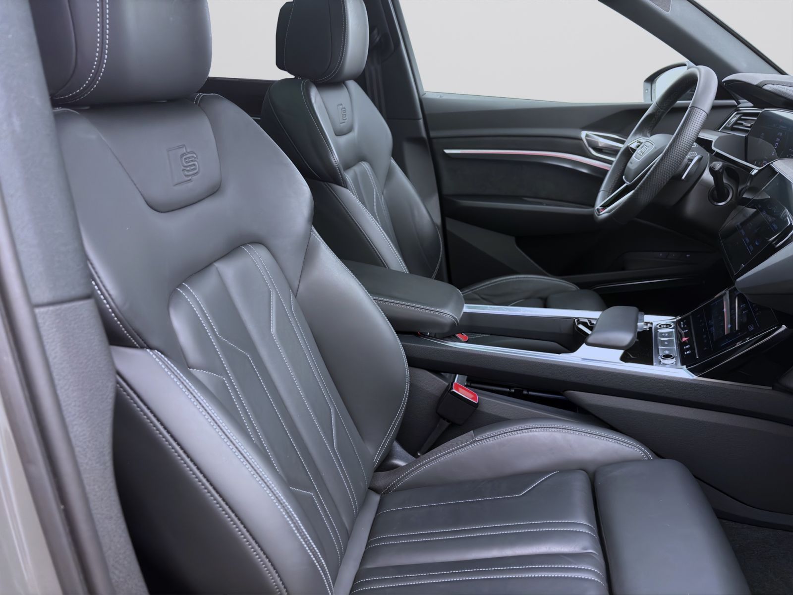 Audi Q8 - Bild 16