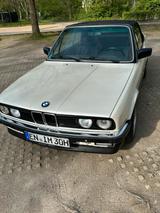 BMW E30 325i Cabrio Schalter sehr sauber t... - BMW 325 in Hagen