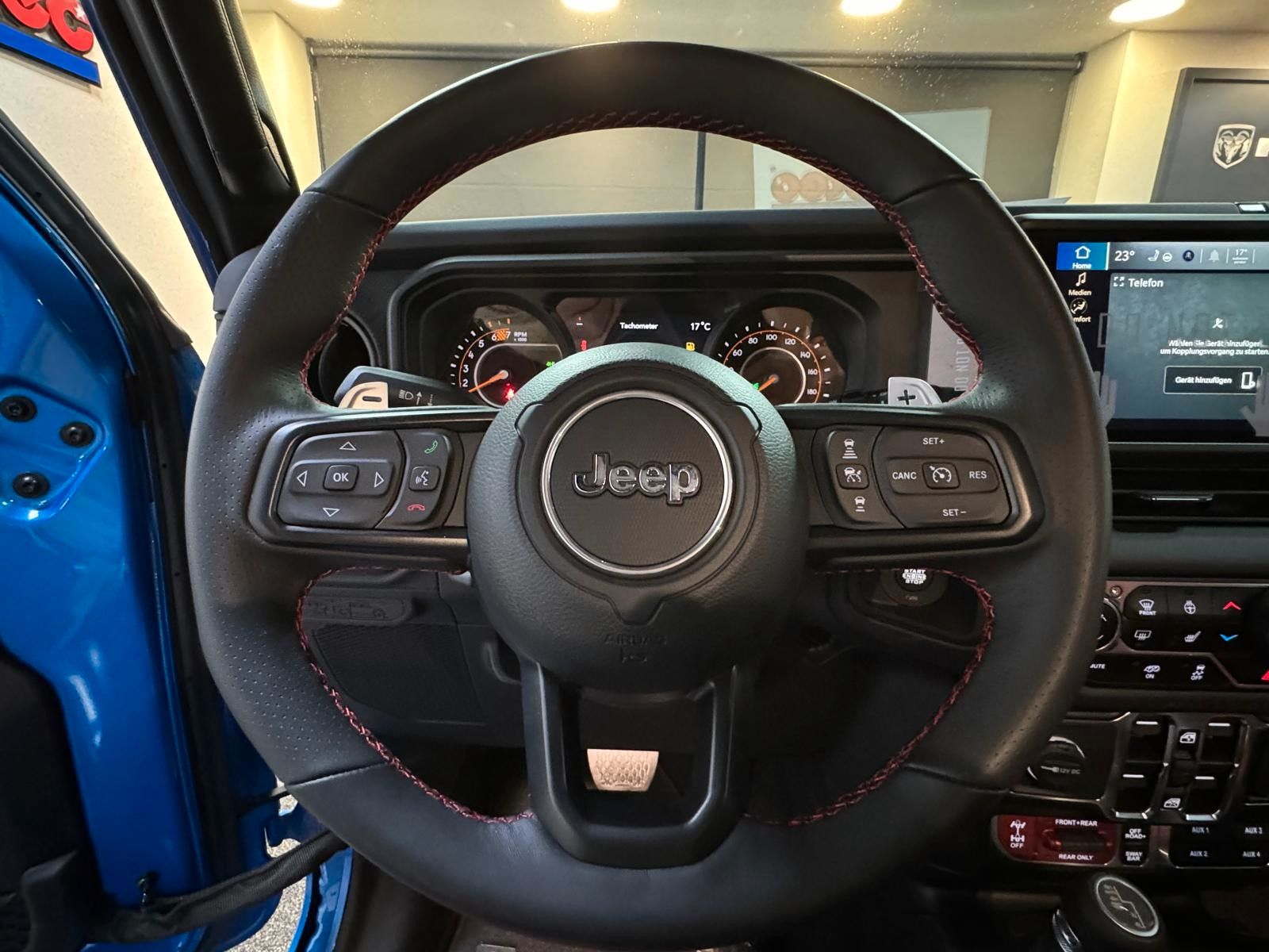 Fahrzeugabbildung Jeep RUBICON 392-6.4L HEMI V8-RECON 35"-STEEL BUMPER