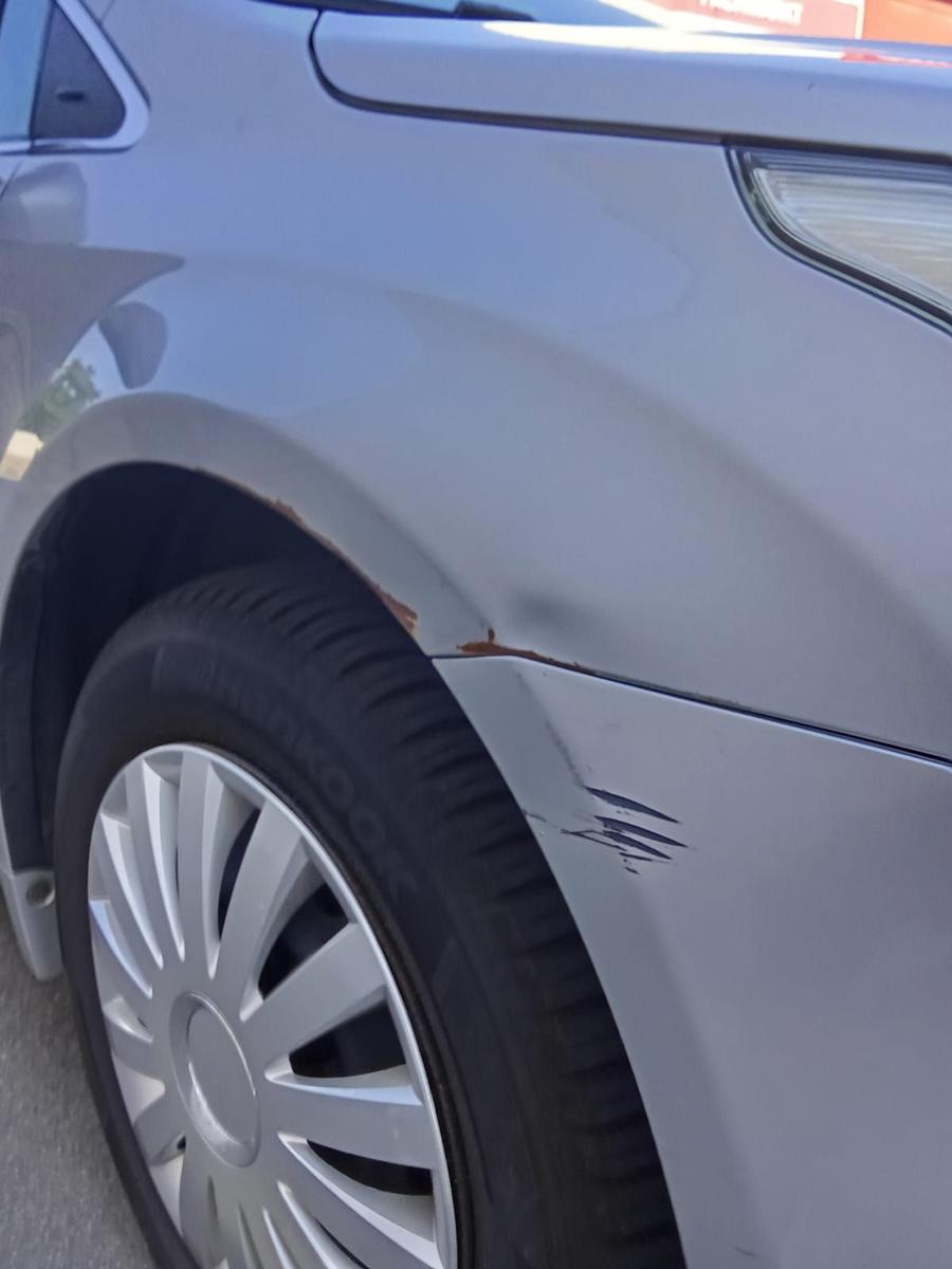 Toyota Avensis 2011 — photo 14