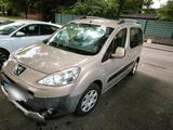 Peugeot Partner Tepee 1.6 HDI - gebrauchte Peugeot Partner Tepee aus dem Jahr 2010