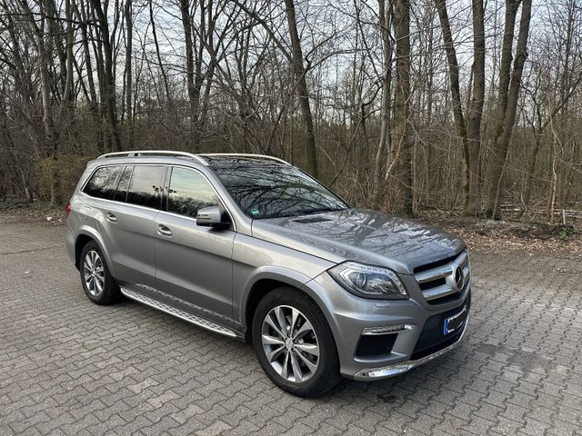 Mercedes-Benz GL 350 GL BlueTec 4Matic AMG Scheckheftgepflegt