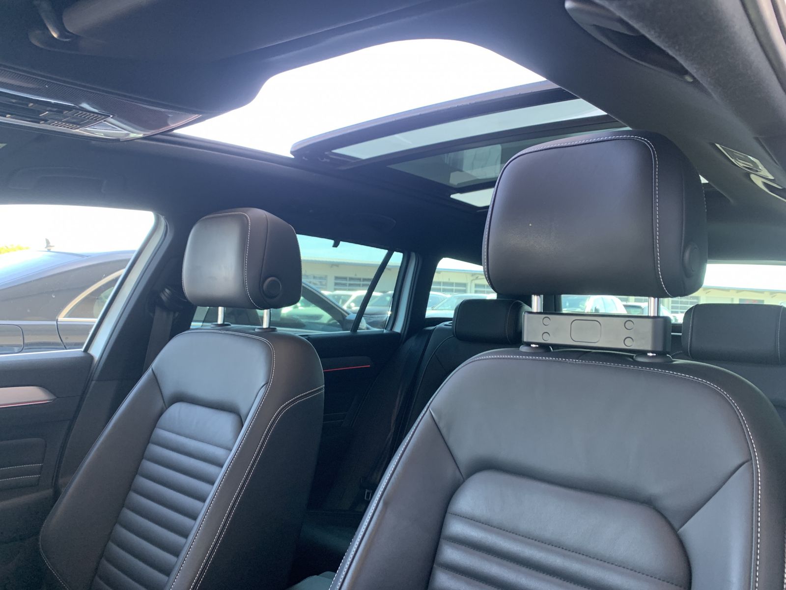 Fahrzeugabbildung Volkswagen Passat Alltrack 2.0 TDI*4Motion*Leder*AHK*Pano*