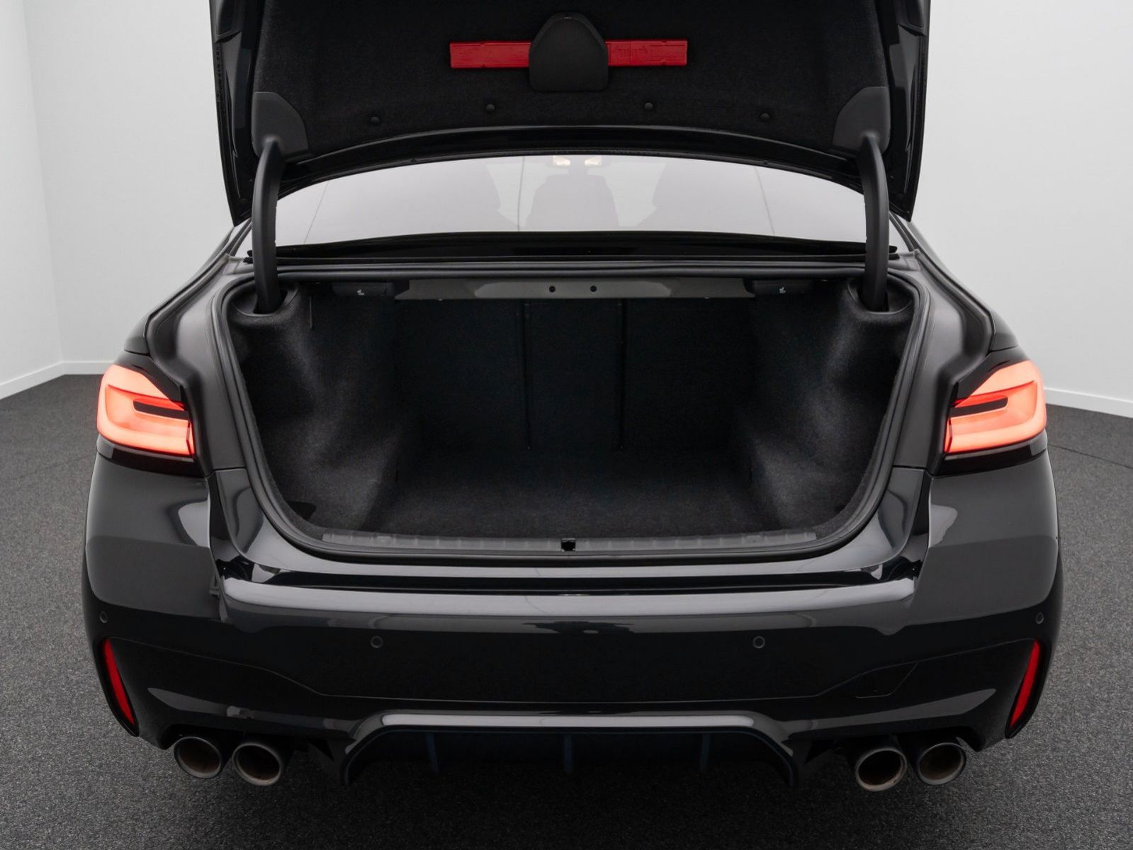 Fahrzeugabbildung BMW M5 Competition M Driver´s Laser B&W Mega-VOLL!!!