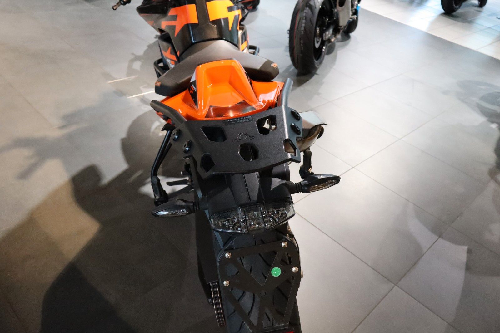 Fahrzeugabbildung KTM 890 Duke GP