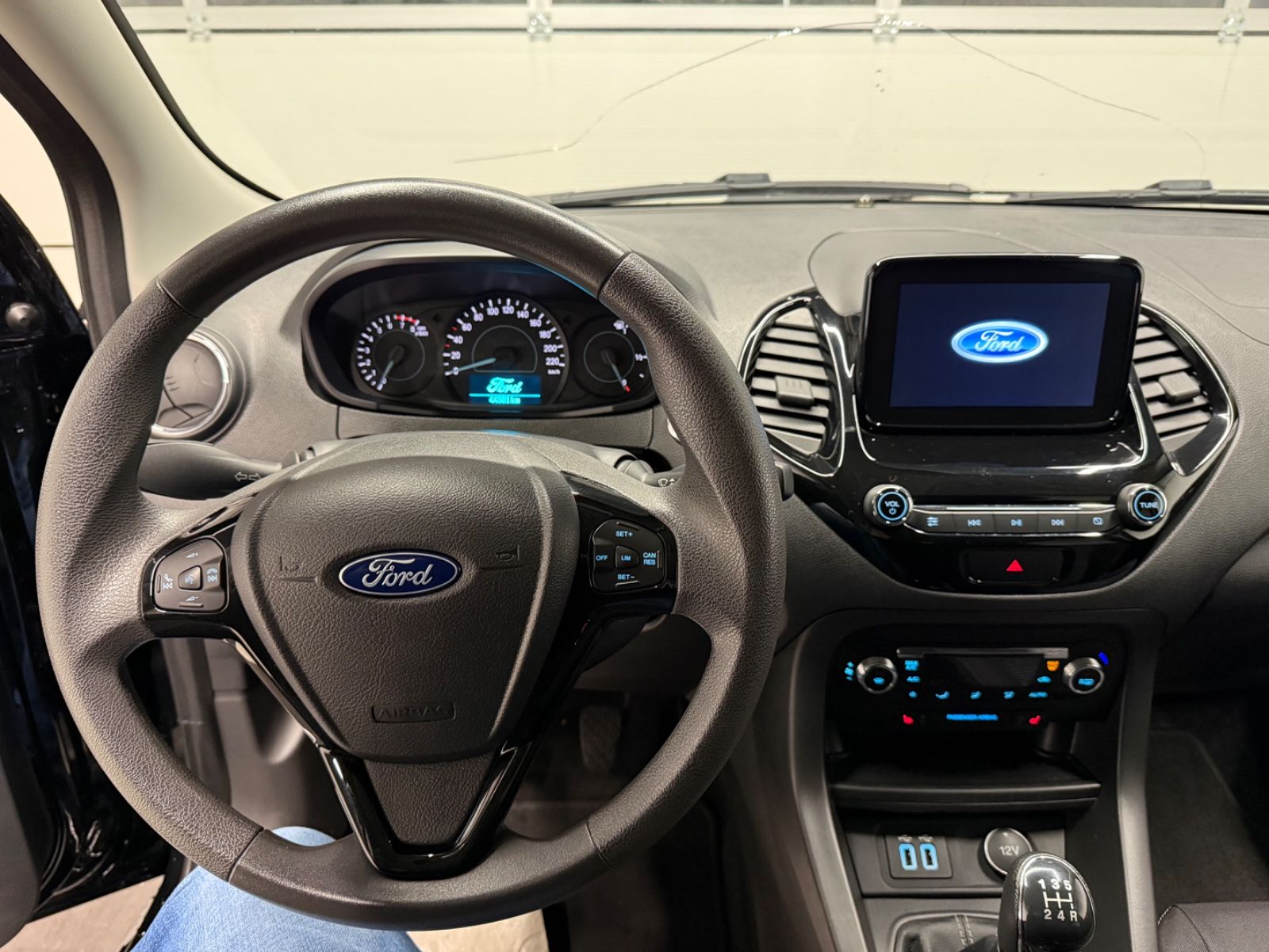 Fahrzeugabbildung Ford Ka KA+ Cool & Connect; Easy-Driver-,Winter-Paket
