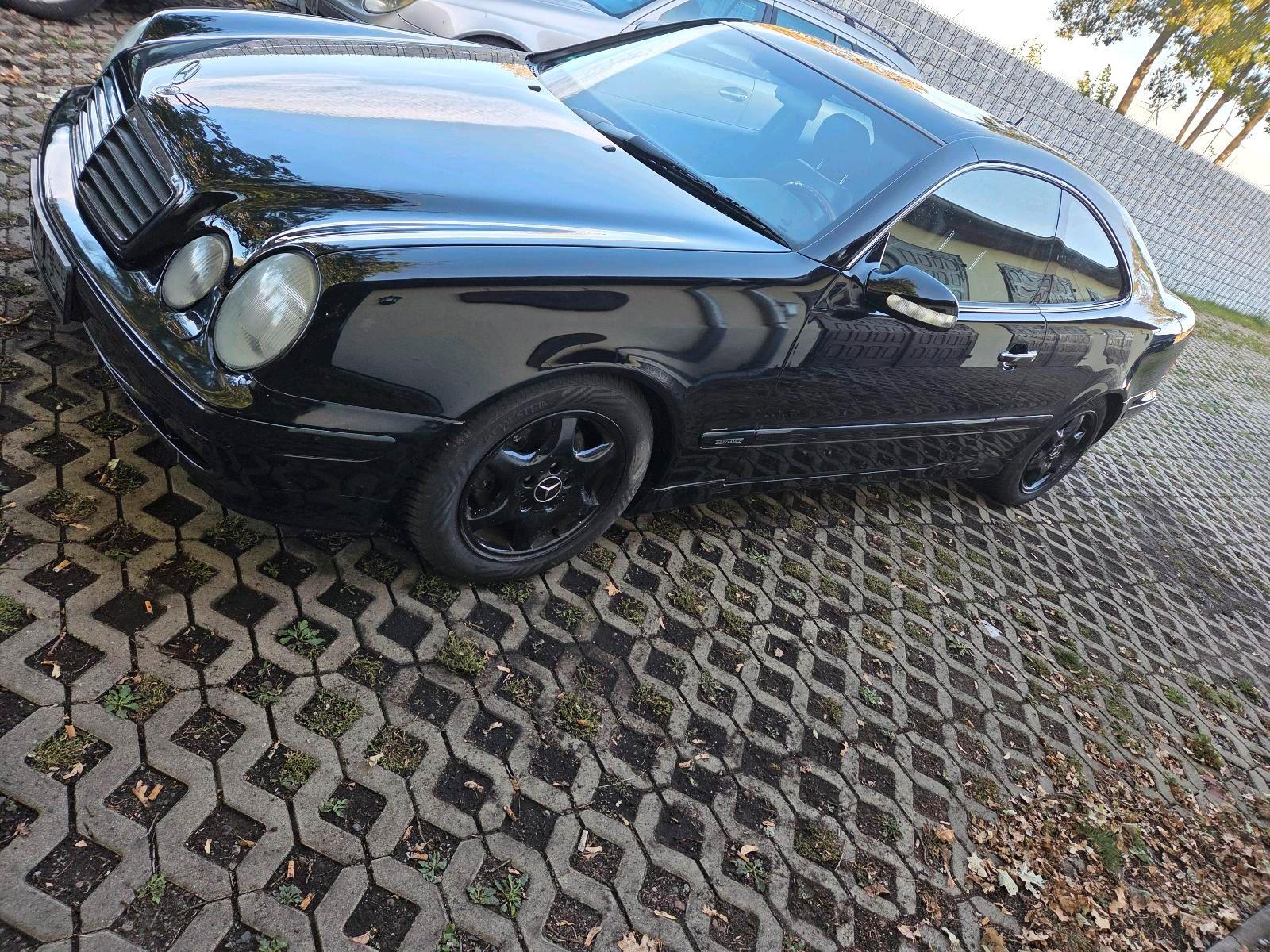 Mercedes-Benz CLK 320