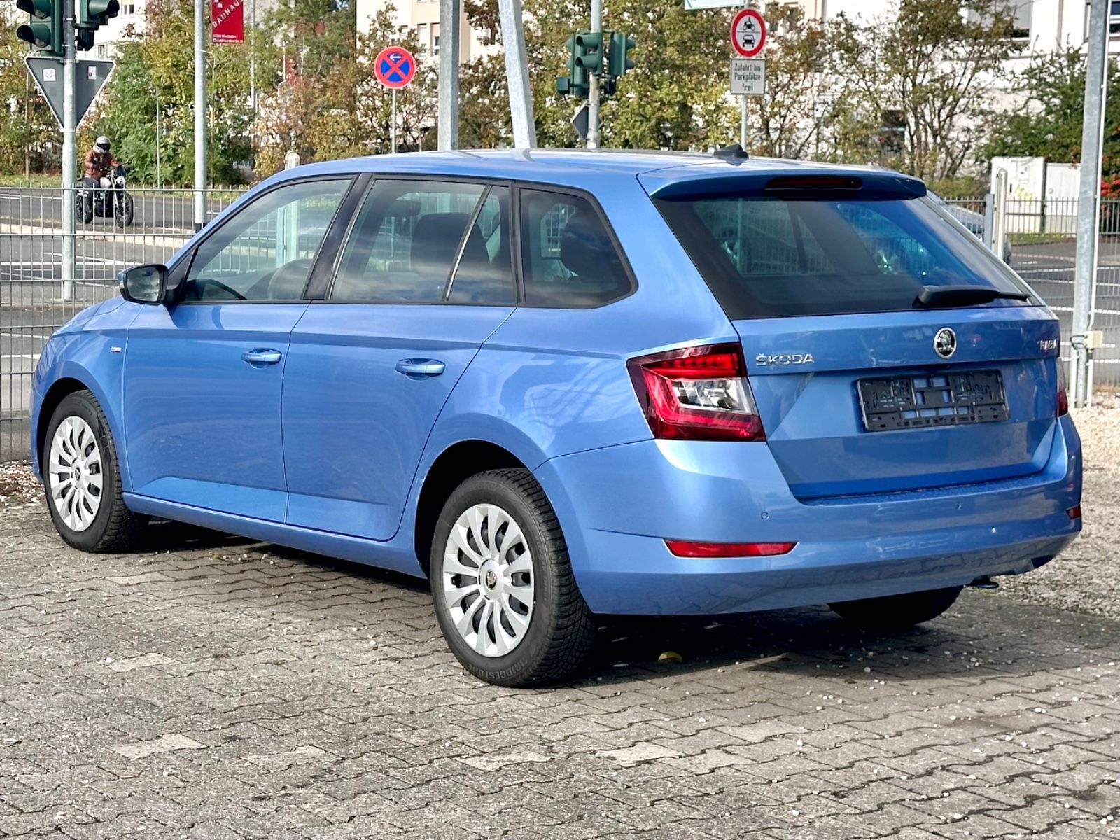 Fahrzeugabbildung SKODA FABIA COMBI CLEVER*MOD.2019+KAMERA*