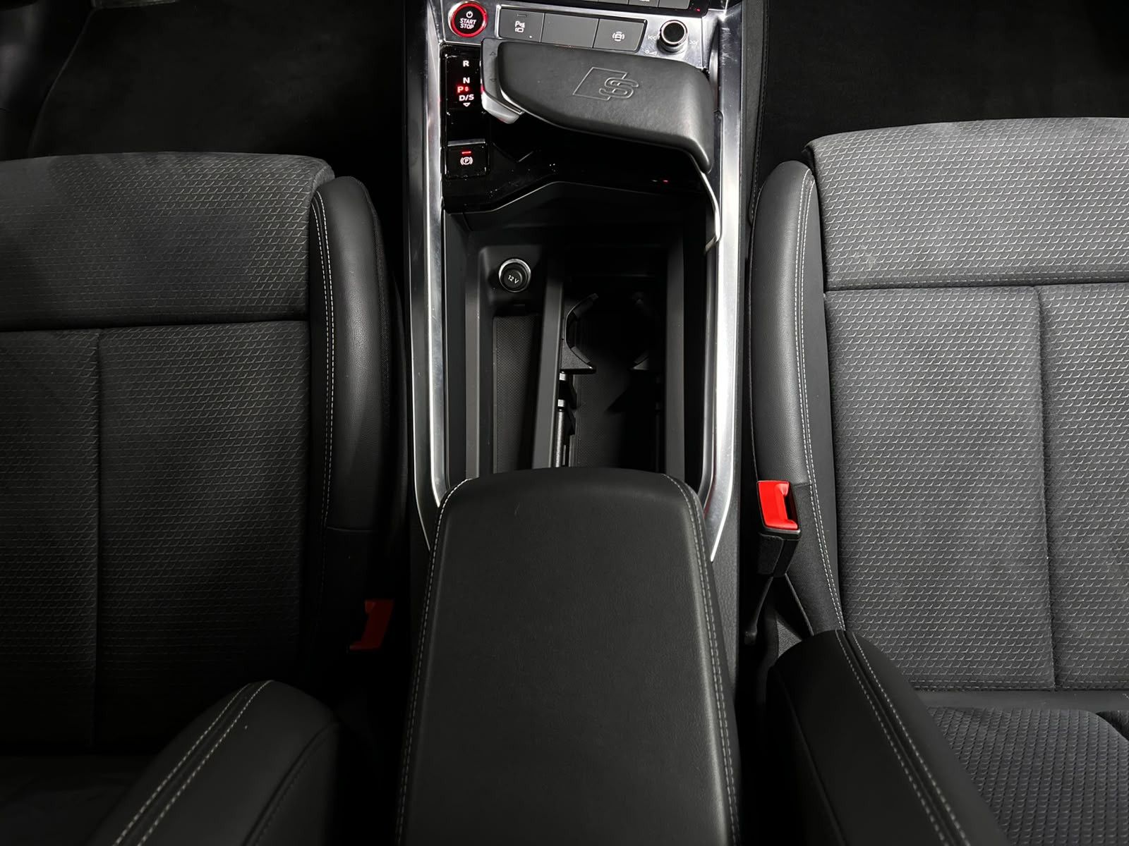 Fahrzeugabbildung Audi e-tron 55 Quat 2X S LINE SPORT LED+NAVI+B&O+KAM+