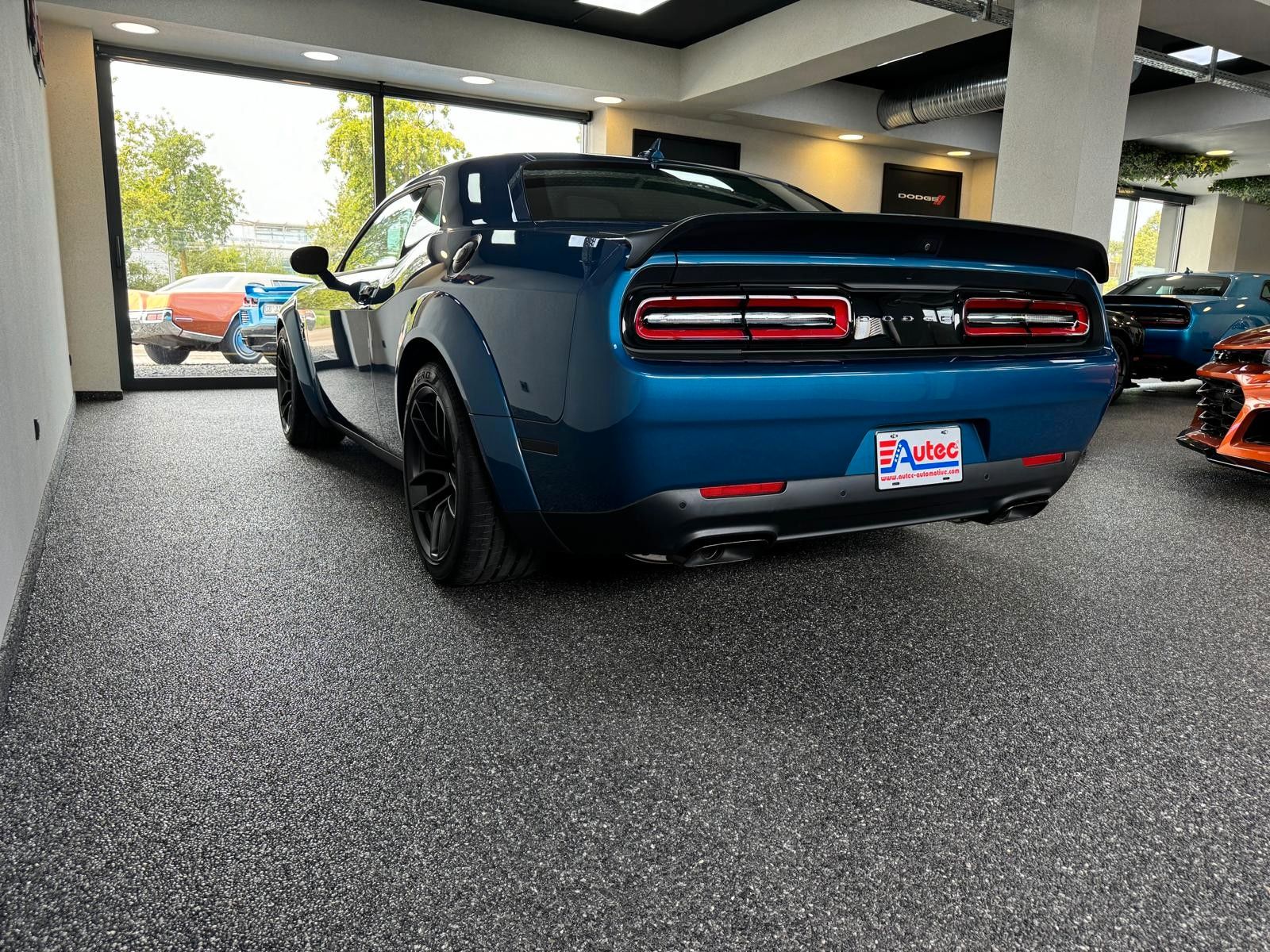 Fahrzeugabbildung Dodge CHALLENGER HELLCAT JAILBREAK-LAGUNA-YELLOW CAL.-