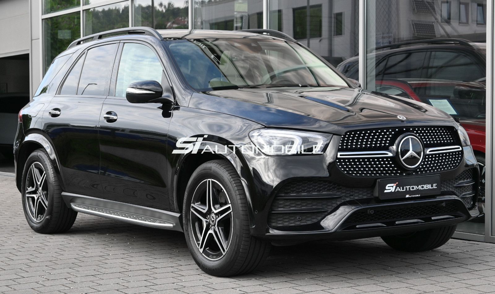 Fahrzeugabbildung Mercedes-Benz GLE 350 de 4MAT. AMG LINE °NIGHT°UVP 110.015€°