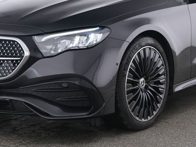 Mercedes-Benz E 300 de 4M T AMG+Night+4D-Sound+AHK+360°+Pano imagem 3