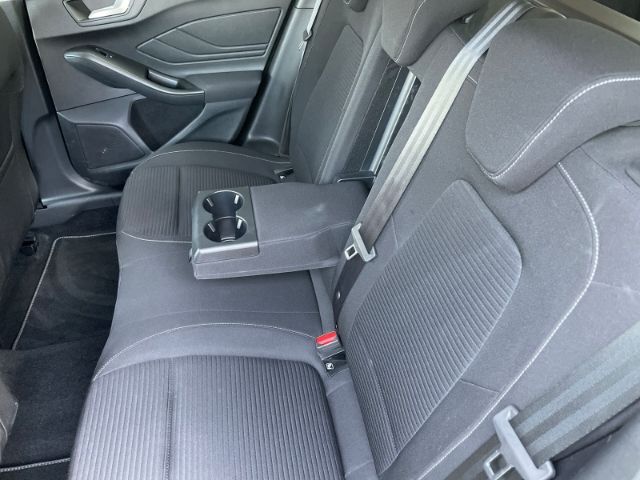 Fahrzeugabbildung Ford Focus 1.0 EcoBoost Mild-Hybrid Titanium X Autom.