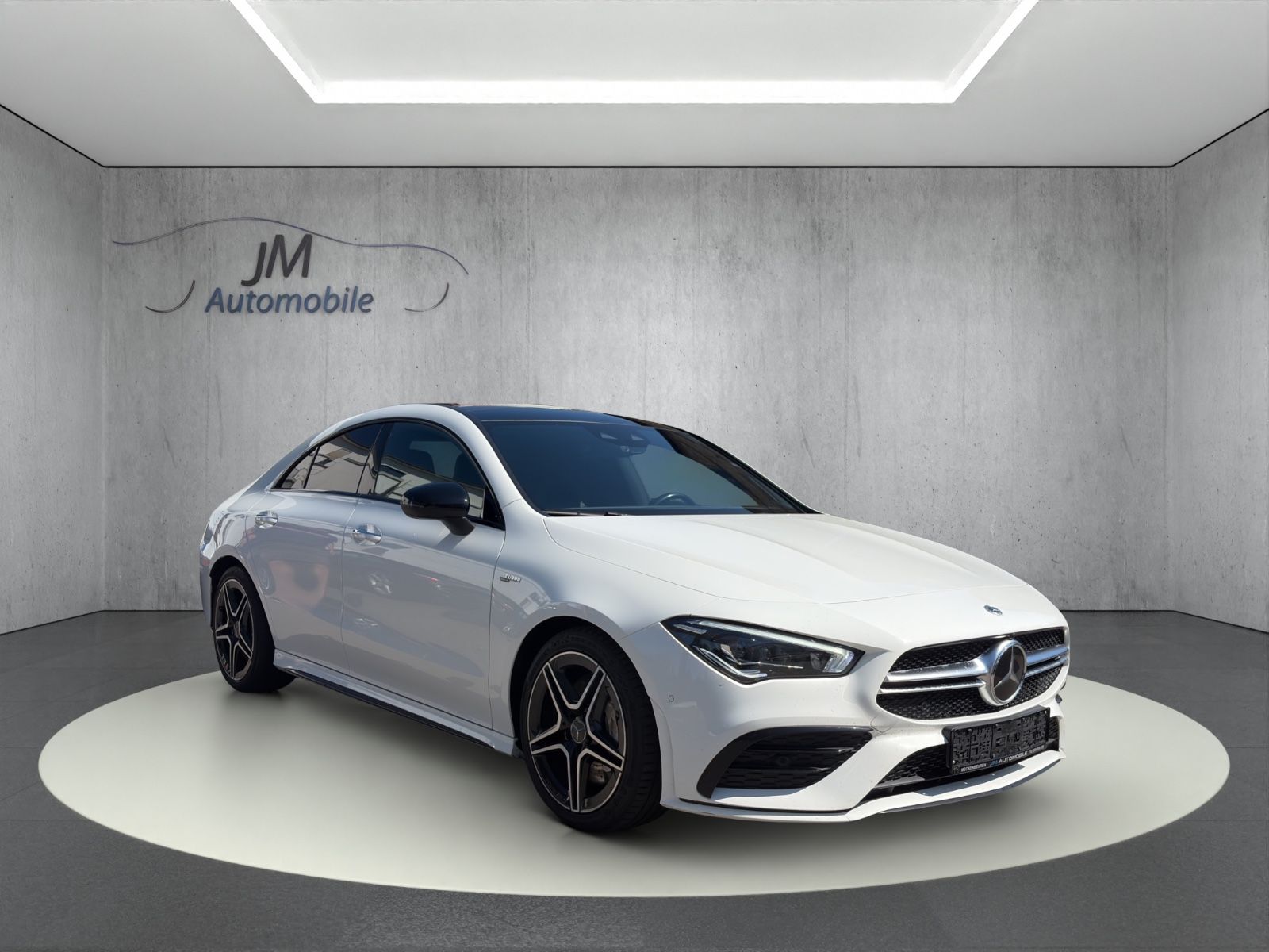 MERCEDES-BENZ CLA 35 4Matic AMG Nightpaket LED