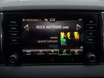 Skoda Karoq Ambition 1.0 TSI °LED°Navi°SHZ°PDC°Keyless