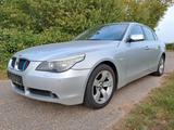 BMW 5er 520i silber E60  - BMW aus 2003: 5er