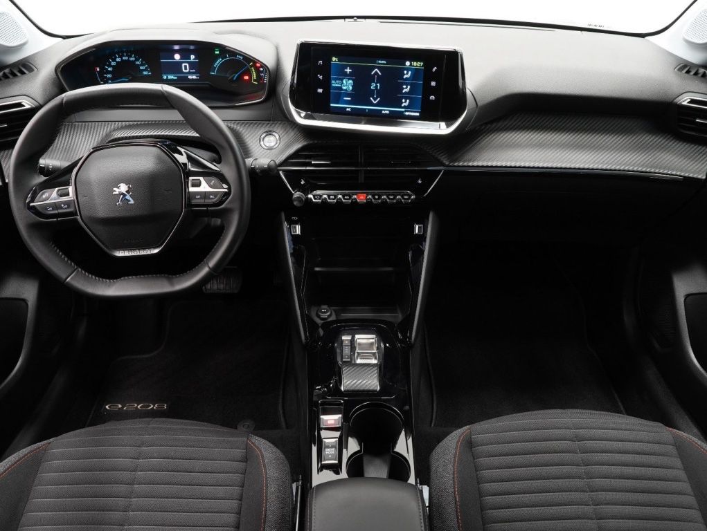 Fahrzeugabbildung Peugeot e- 208 136 Active Pack 50KWH/WÄRMEPUMPE/LED/SOH