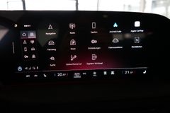 AUDI SQ5 TFSI quattro | Pano | HuD| Carbon | B&O AUDI SQ5 TFSI quattro | Pano | HuD| Carbon | B&O