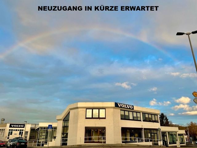 Volvo XC40 Momentum Pro*BLIS*CTA*KAMERA*SH