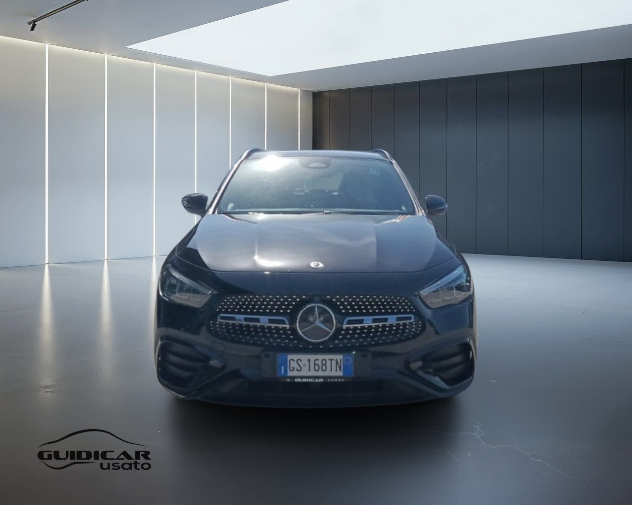 Mercedes-Benz GLA-H247 2023 - GLA 180 d AMG Line imagem 2