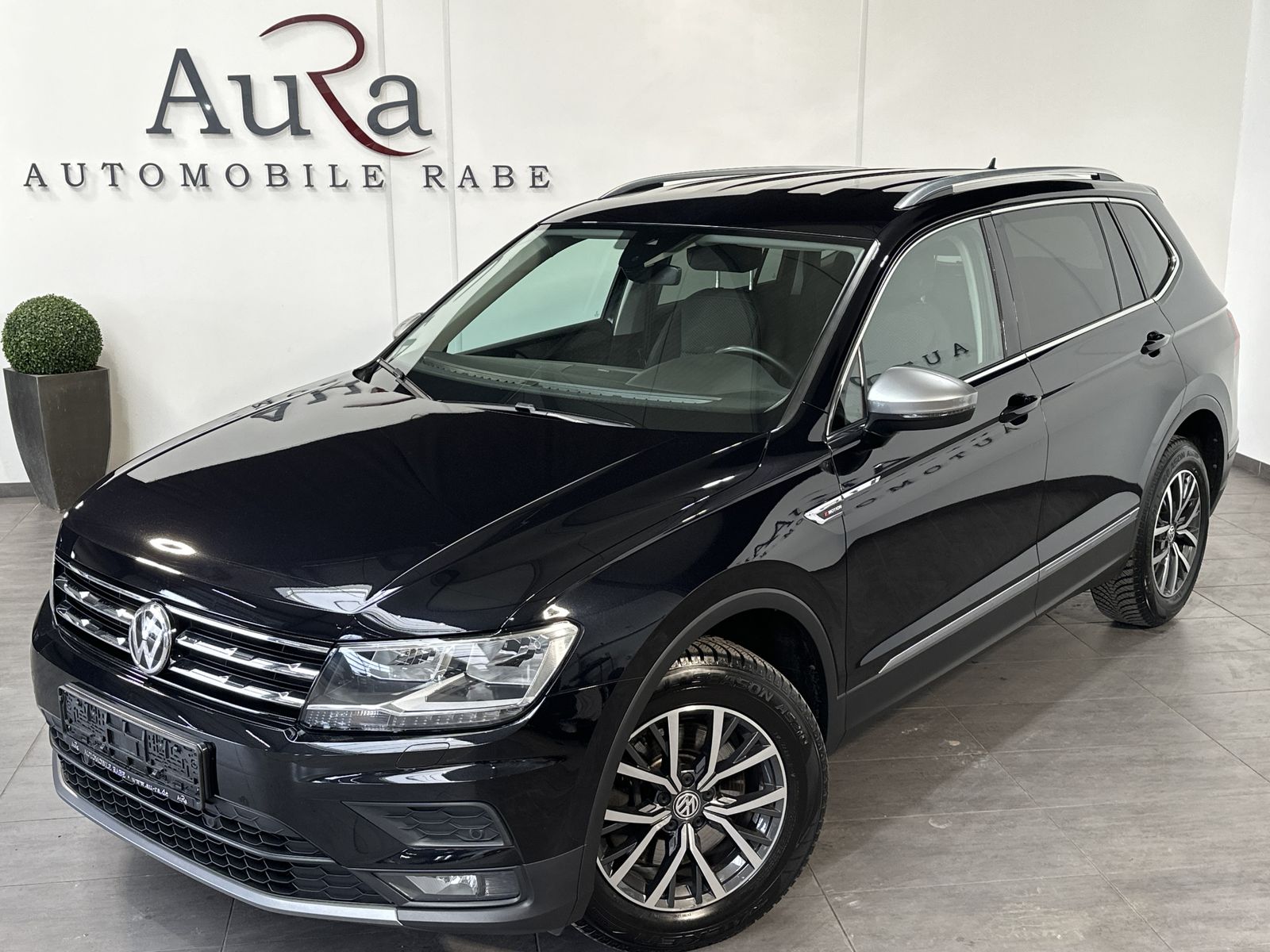 Fahrzeugabbildung Volkswagen Tiguan Allspace 2.0 TDI 4M CL DSG NAV+SHZ+AHK+AC