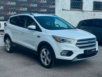 Ford Kuga - 2